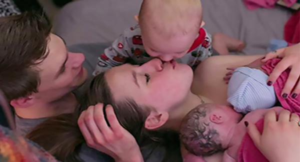 Sweet Moment Their Baby Big Brother Comforted Mom Melted Your Heart