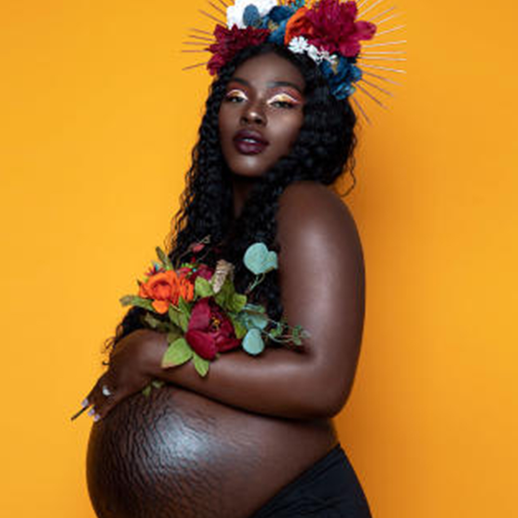 One Mum’s Photoshoot Is Going Viral For The Most Amazing Reason